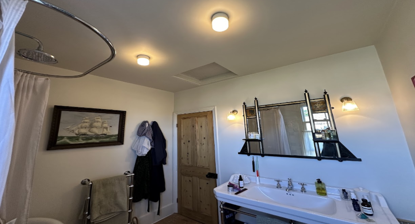 nrg-bathroom-lighting